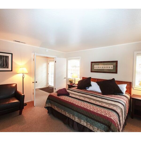 Pine Acres Lodge RedWeek