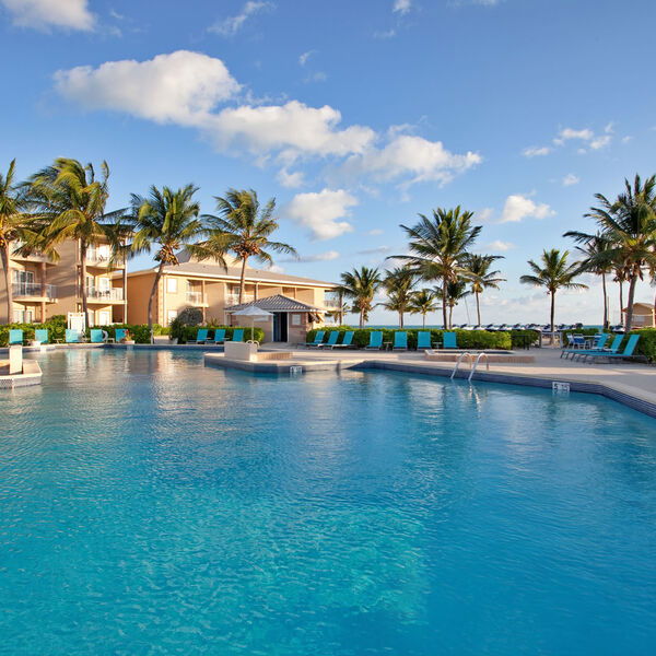 Grand Caymanian Resort | RedWeek