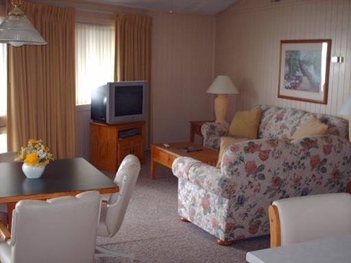 Outer Banks Beach Club - Unit Living Area